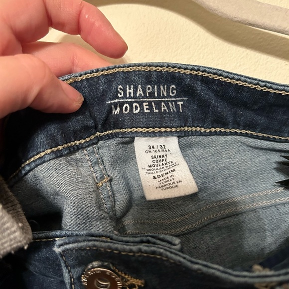 Shaping Skinny Jeans - Picture 4 of 5